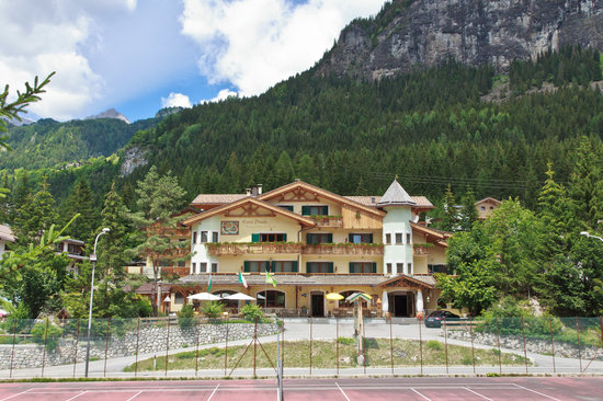PINETA PASTRY HOTEL