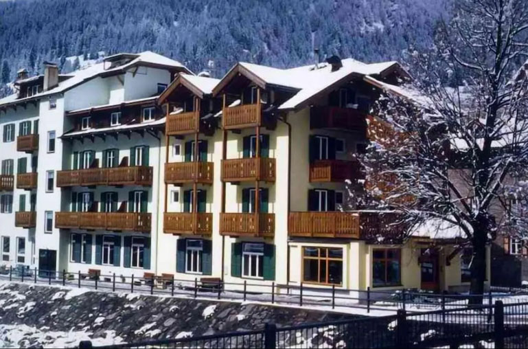 HOTEL MOENA/HOTEL LAURINO